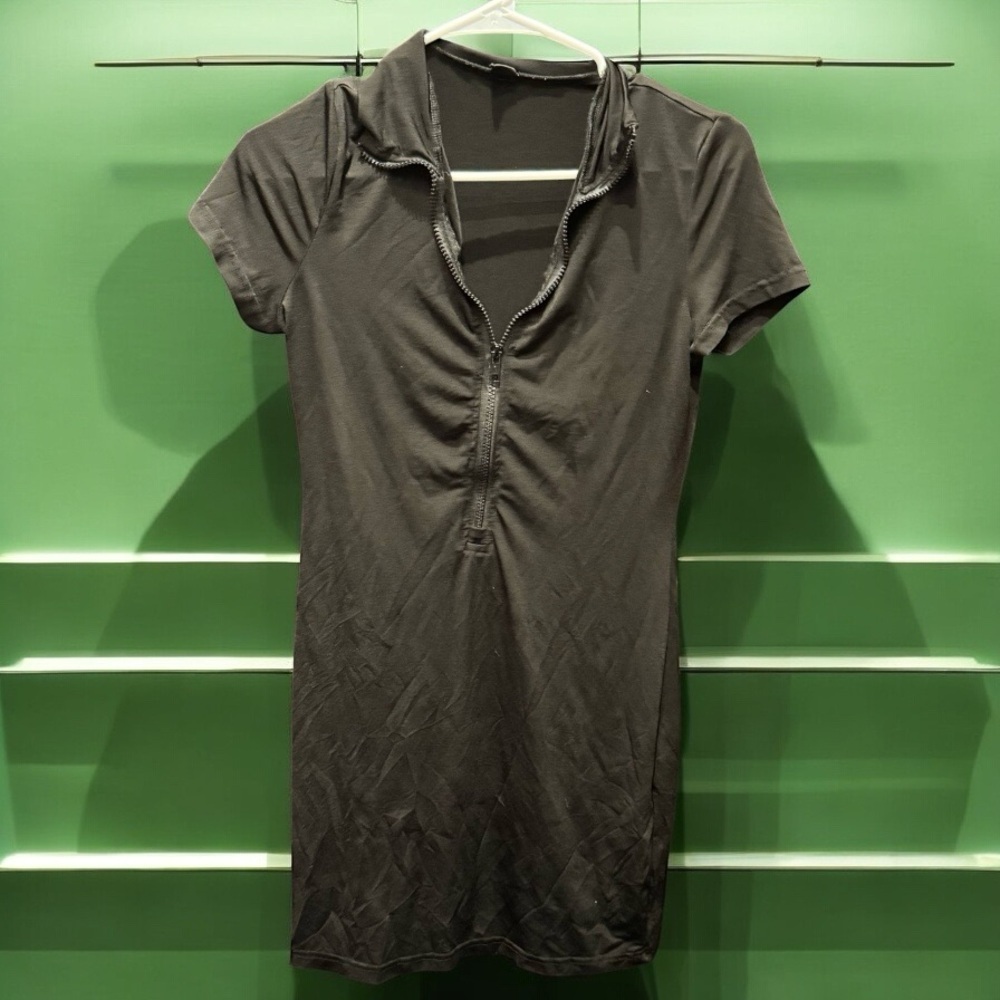 Short Sleeve Zip-Up Dress petite large length 32in pit to pit 15in stretchy